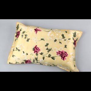 Beige Silk Pillowcase 100% Silk Envelope Style NWT